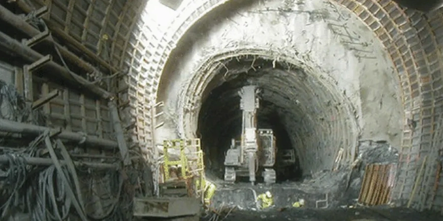 Analyse géotechnique pour tunnels en sols mous à Calais